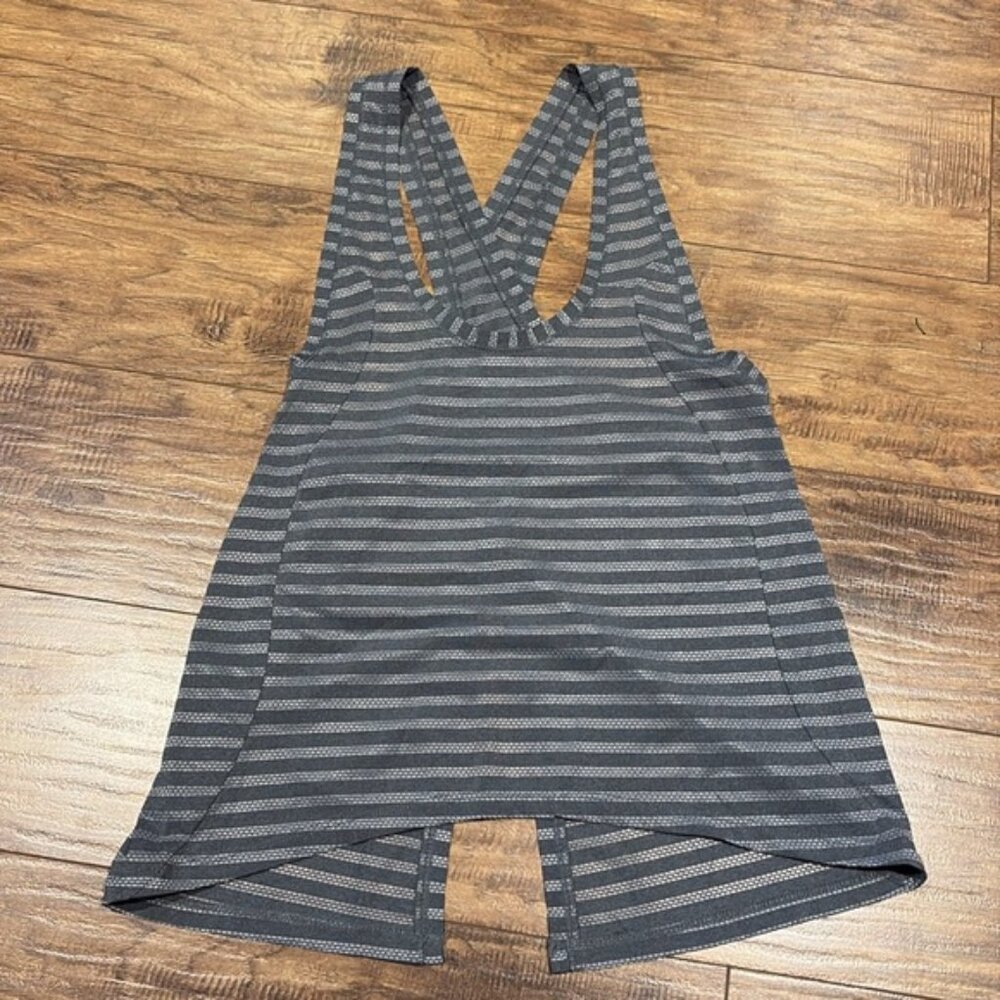 ZYIA Active Gray Nimbus Split Back Tank top size xs